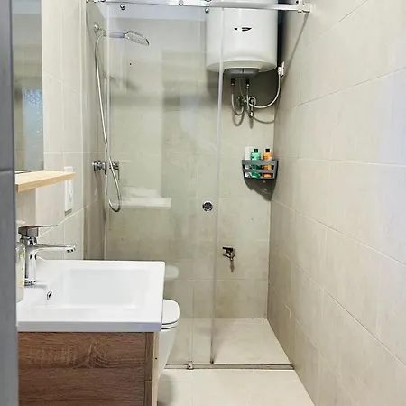 Апартаменты With Self Check-in Тирана