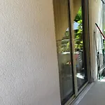 With Self Check-in Appartement Tirana