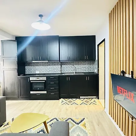 Tirana Central Modern Apartment Apartamento Tirana