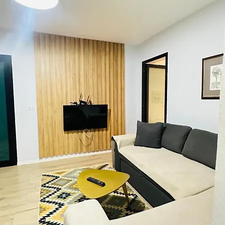 Tirana Central Modern Apartment *